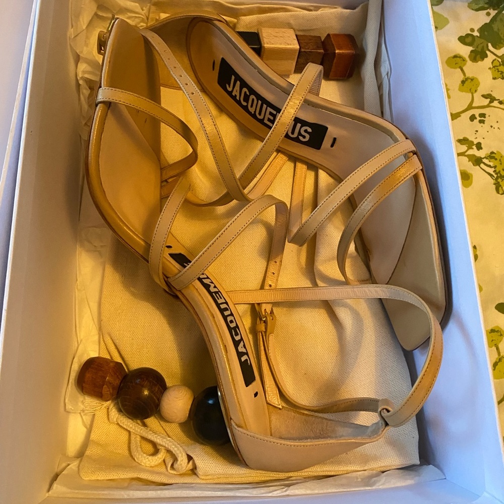 Jacquemus new in box sculptural sandal sZ 41